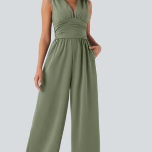 NWT SculptKnit V Neck Sleeveless Ruched Pocket Jumpsuit